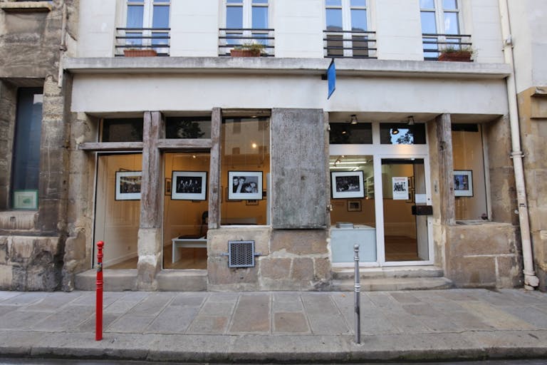 Contemporary Gallery in Le Marais - Image 4
