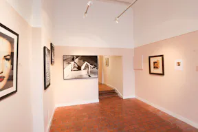 Excellent Gallery in Le Marais - Image 3