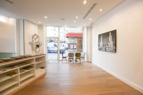 Saint Germain des Prés Showroom - Image 0