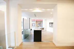 Saint Germain des Prés Showroom - Image 4