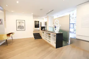 Saint Germain des Prés Showroom - Image 6