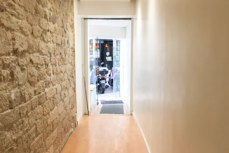 Saint Germain des Prés Shop Space - Image 0