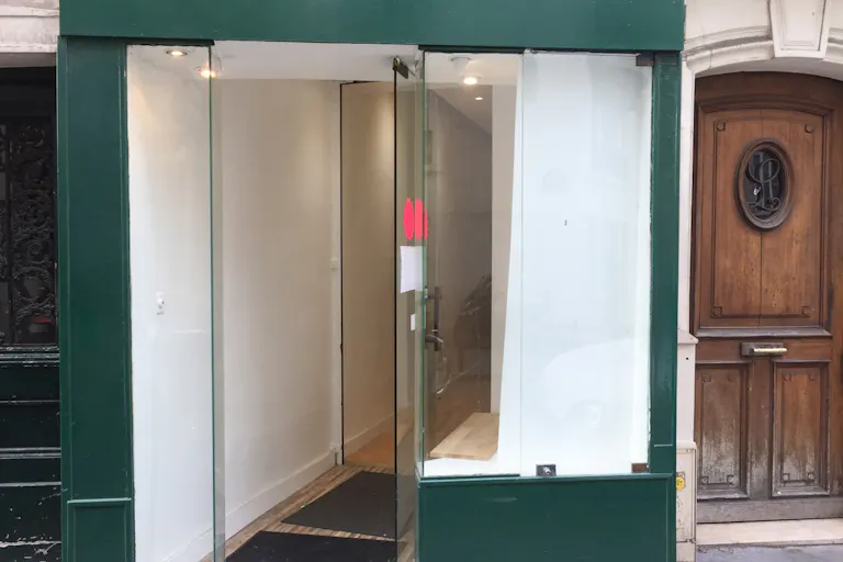 Saint Germain des Prés Shop Space - Image 3