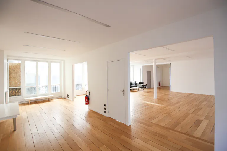 Classic Loft Space in Opera-Bourse - Image 3