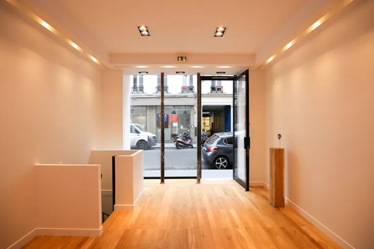 Pop-Up Boutique Near République - Image 0