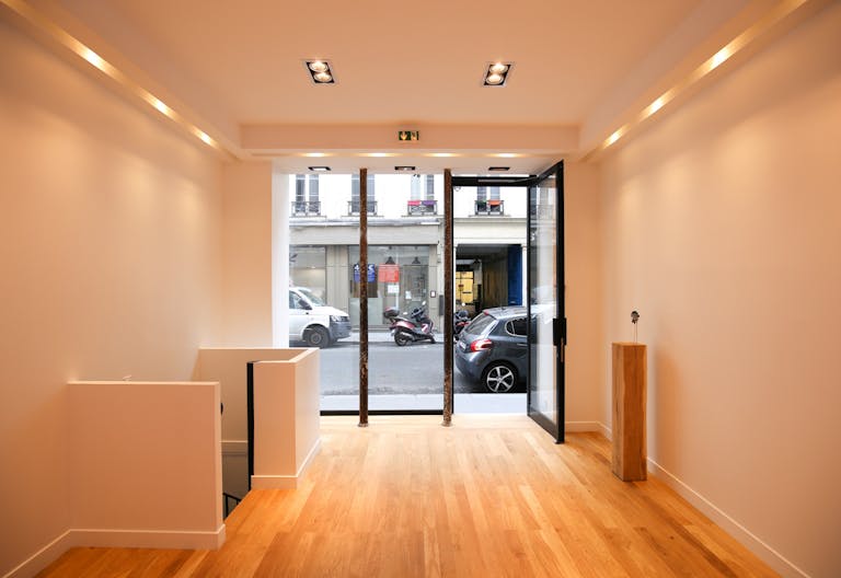 Pop-Up Boutique Near République - Image 0