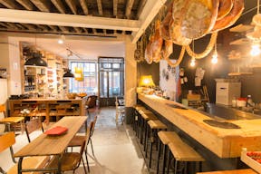 Pop-Up Store Near Folie Mericourt - Image 1