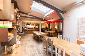 Pop-Up Store Near Folie Mericourt - Image 7