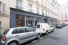 Pop-Up Store Near Folie Mericourt - Image 8