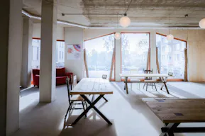 Pop-Up Showroom in Oost - Image 1