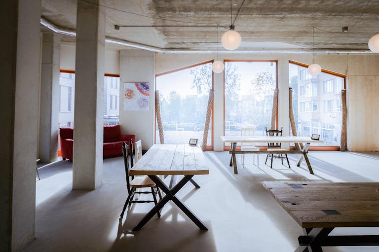 Pop-Up Showroom in Oost - Image 1