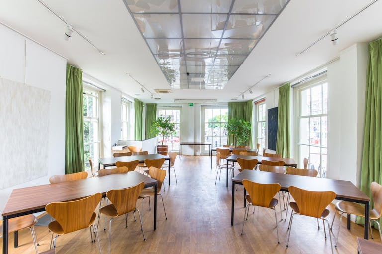 Classic Space in an Incredibly Beautiful Building - Image 0