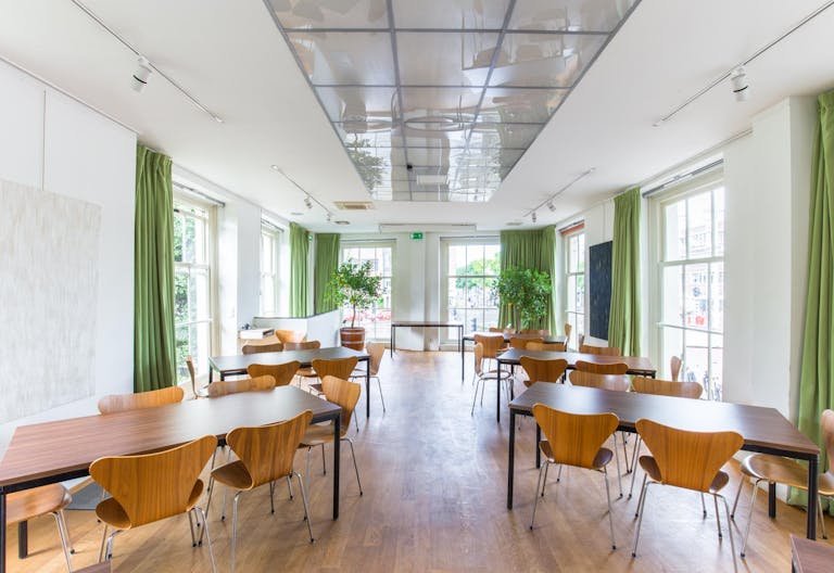 Classic Space in an Incredibly Beautiful Building - Image 0