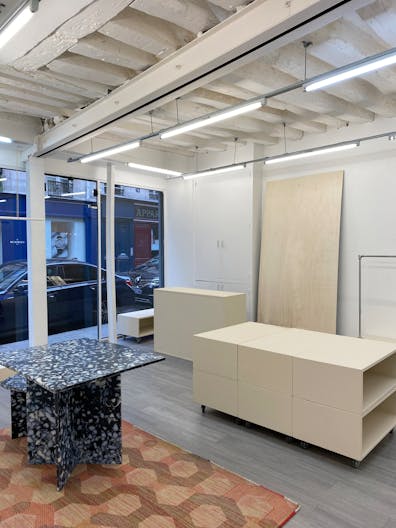 Minimal Boutique Space in Haut Marais - Image 0