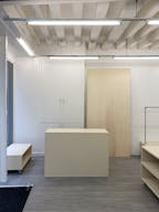Minimal Boutique Space in Haut Marais - Image 1