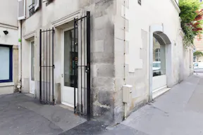 Gallery in Saint Germain des Prés - Image 5