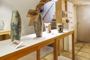 Characterful Showroom in Le Marais - Image 3