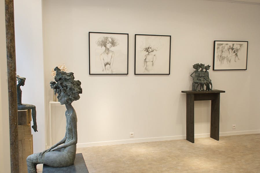 Modern 37 sqm Gallery and Showroom in Le Marais
