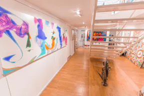 Characterful Showroom in the 8th district of Paris - Image 8