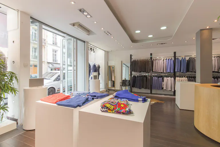 Sophisticated Temple Pop-Up Shop - Image 0