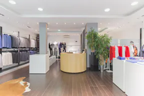 Sophisticated Temple Pop-Up Shop - Image 6