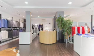 Sophisticated Temple Pop-Up Shop - Image 6