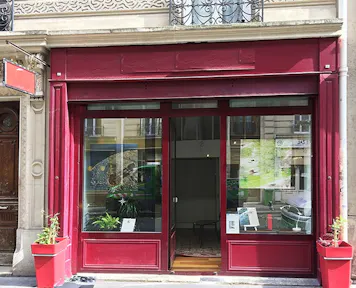Modern Pop-Up Store in Voltaire - Image 0