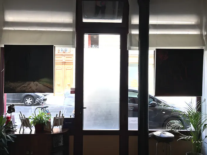 Modern Pop-Up Store in Voltaire - Image 3