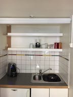 Modern Pop-Up Store in Voltaire - Image 4