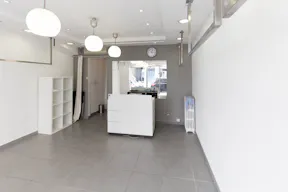 Pop-Up Store in Lecourbe - Image 2