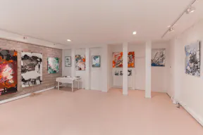 Large Showroom in Enfants-Rouges - Image 3