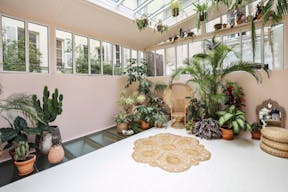 Showroom Space in Saint-Georges - Image 1