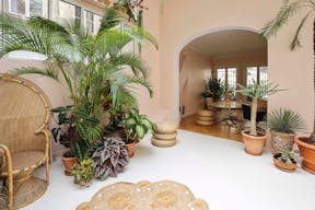 Showroom Space in Saint-Georges - Image 2