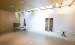 Showroom Space in Saint-Georges - Image 7