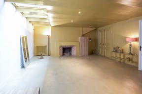 Showroom Space in Saint-Georges - Image 8