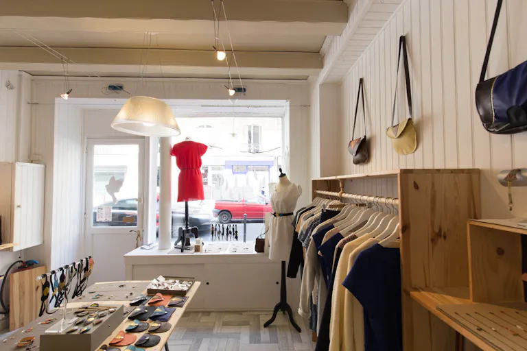 Pop-Up Store in Gare de Lyon - Image 1