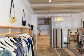 Pop-Up Store in Gare de Lyon - Image 6