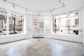 Boutique Quai Anatole France - Image 0