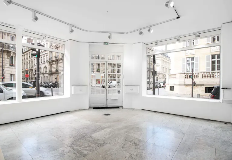 Boutique Quai Anatole France - Image 0