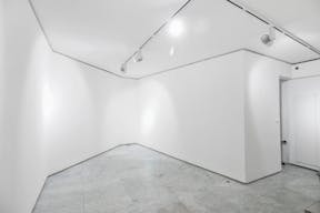 Boutique Quai Anatole France - Image 2