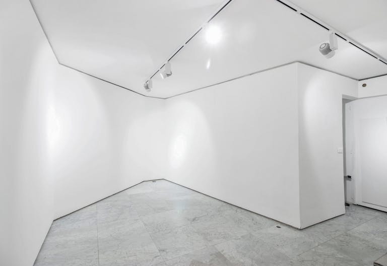 Boutique Quai Anatole France - Image 2