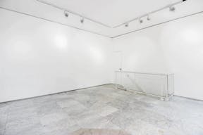 Boutique Quai Anatole France - Image 3