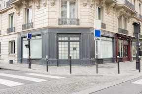 Boutique Quai Anatole France - Image 5