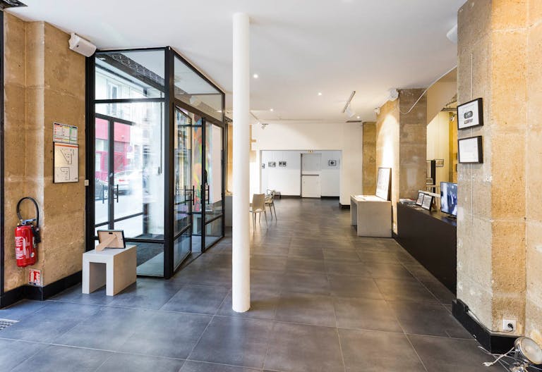 Historic Pop Up Store in Châtelet-les-Halles - Image 0