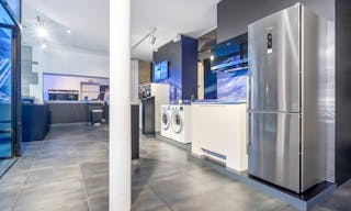 Historic Pop Up Store in Châtelet-les-Halles - Image 3