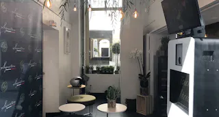 Historic Pop Up Store in Châtelet-les-Halles - Image 34