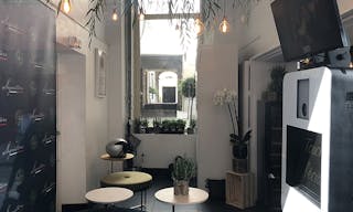 Historic Pop Up Store in Châtelet-les-Halles - Image 34