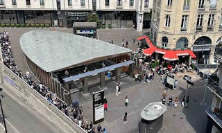 Historic Pop Up Store in Châtelet-les-Halles - Image 40