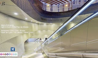 Historic Pop Up Store in Châtelet-les-Halles - Image 42