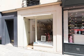 Showroom in Saint Germain des Prés - Image 4